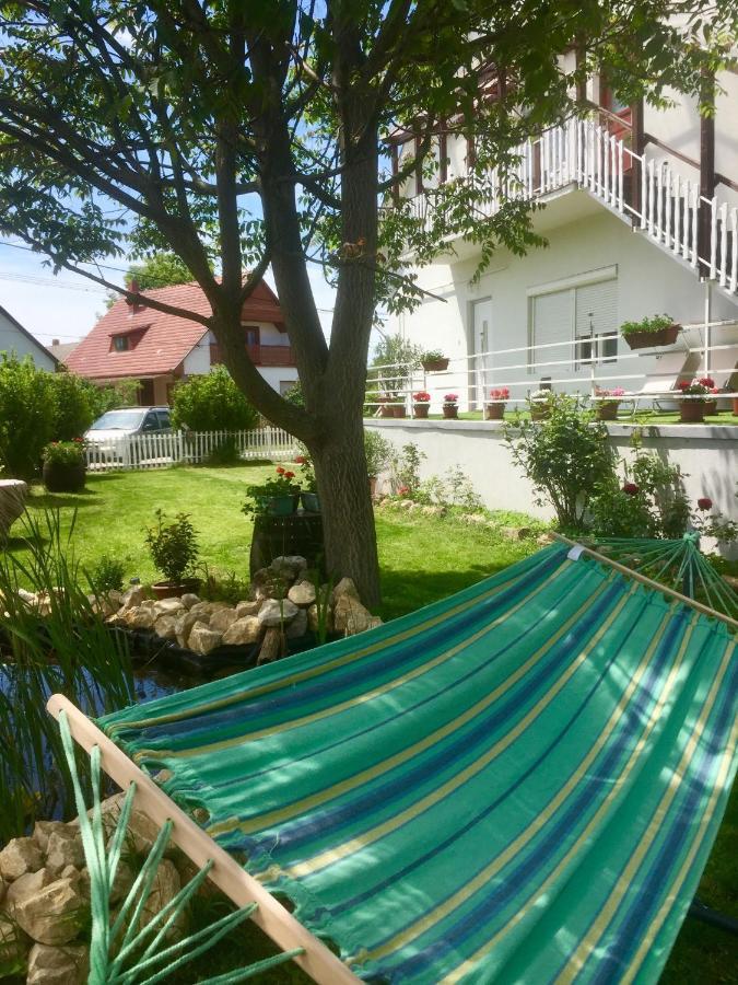 Lelle -Kert Apartman 03 Balatonlelle Luaran gambar