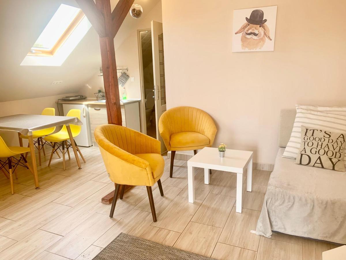 Lelle -Kert Apartman 03 Balatonlelle Luaran gambar