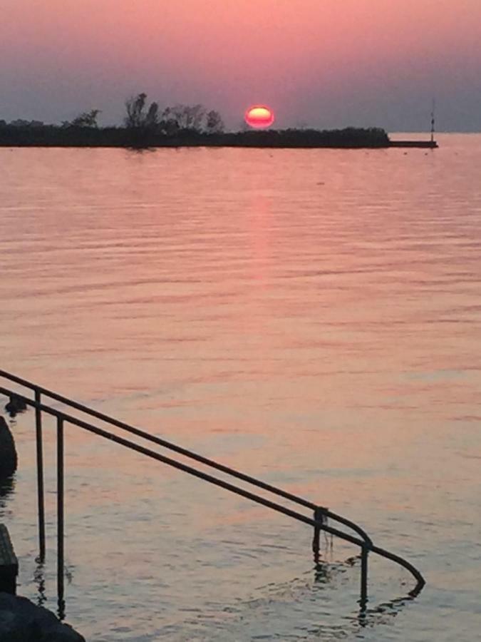 Lelle -Kert Apartman 03 Balatonlelle Luaran gambar